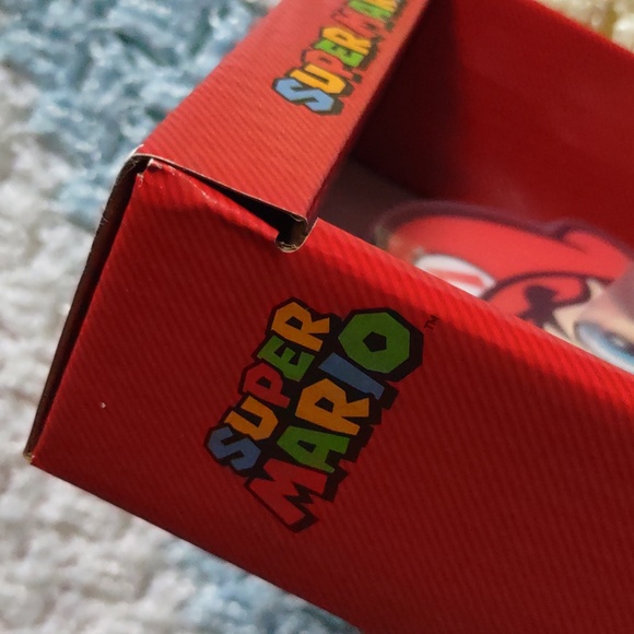 Super Mario Tabletop Clock - Picture 6 of 9